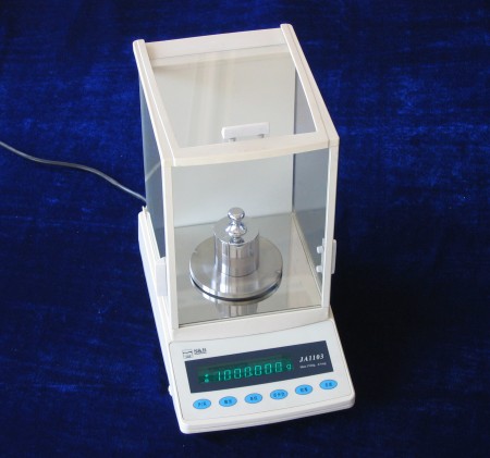 单相精密测试电源