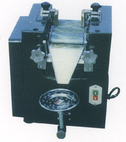 土壤研磨机与筛分器