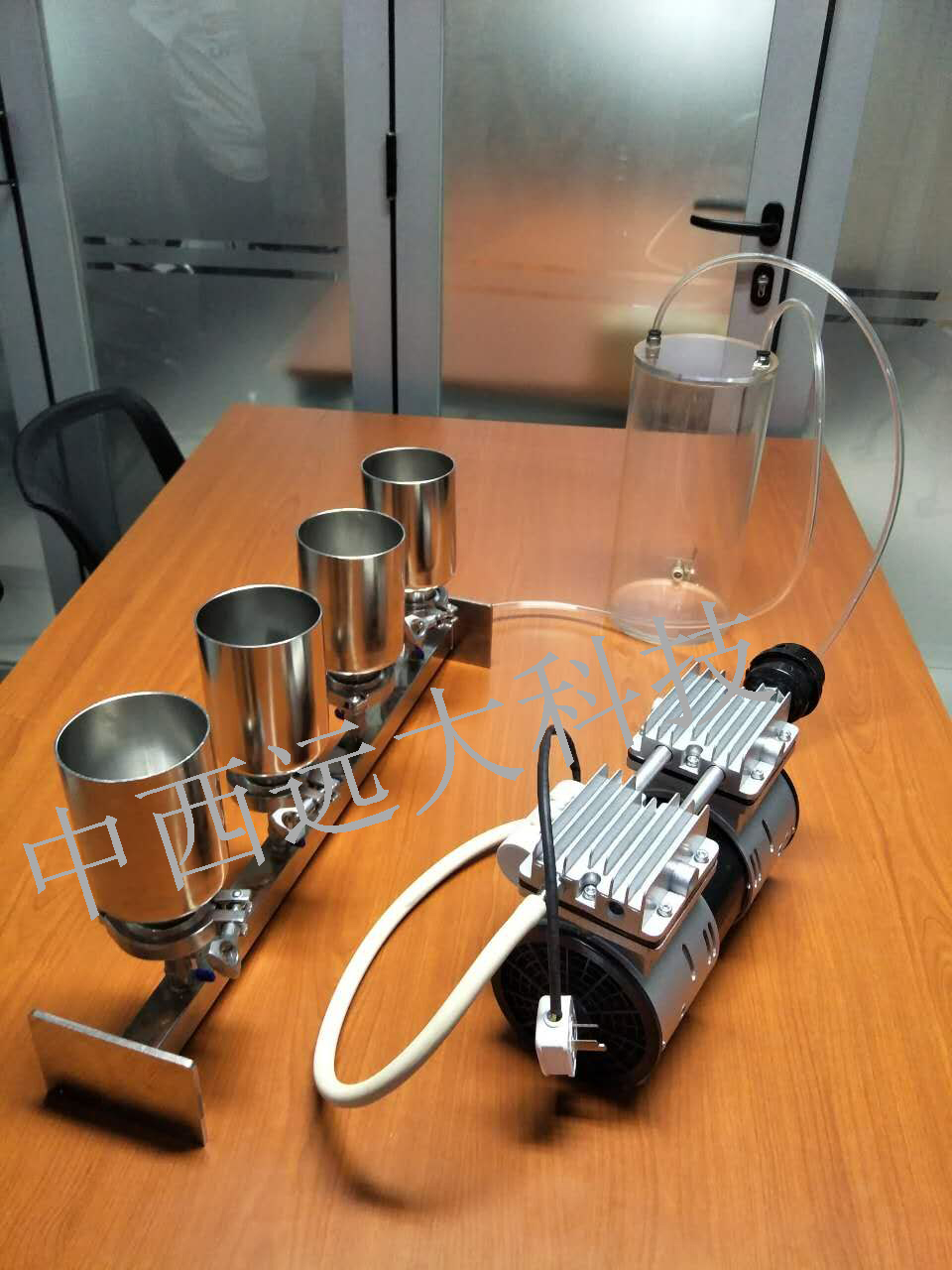 北京现货-四联全不锈钢溶液过滤器/实验室过滤器/薄膜过滤器/不锈钢过滤器（普通型，带进口泵和集液瓶）型号:BGL-4