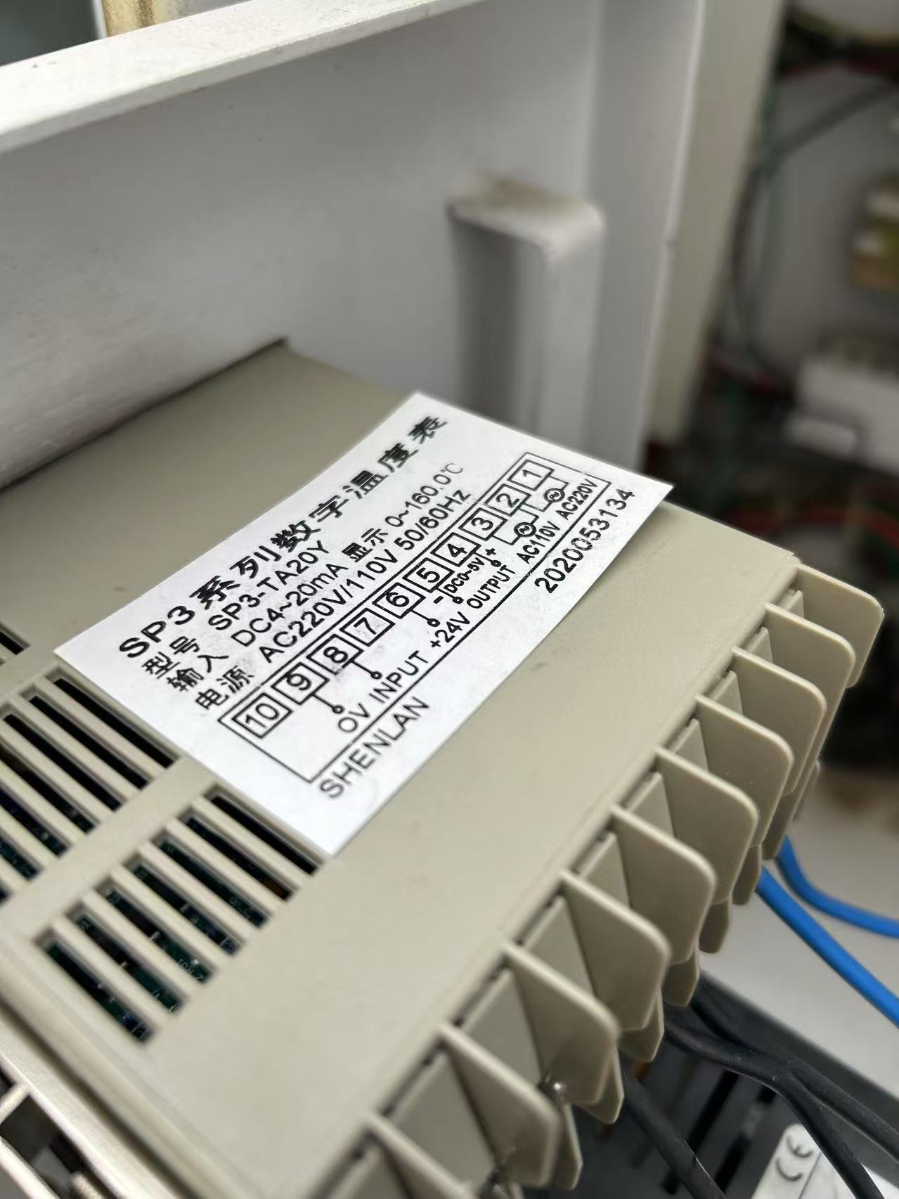 数字温度表 型号:TA20Y 库号：D409680