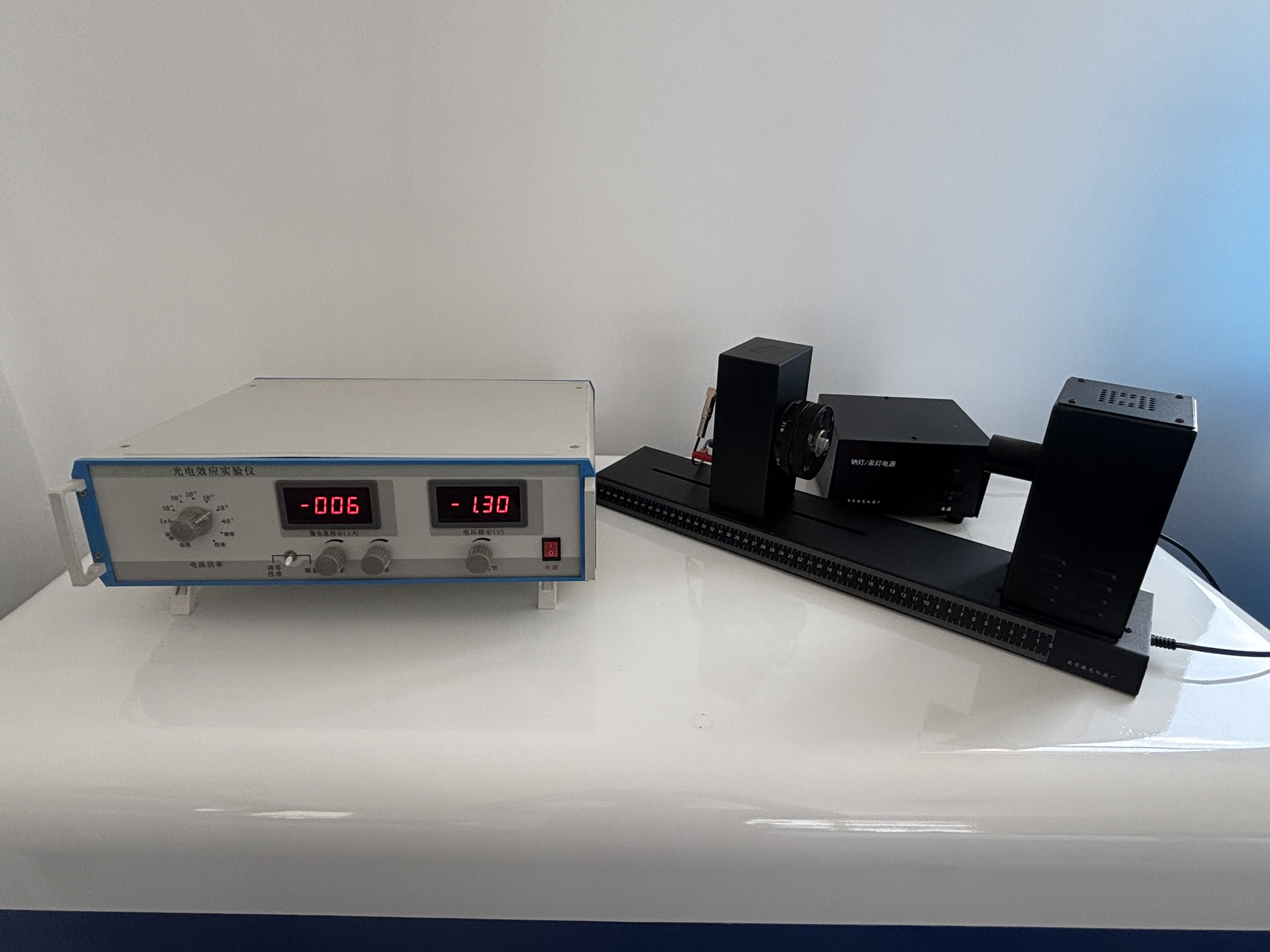 微机化光电效应(普朗克常数)实验仪 型号:NJ3-GD-IV 库号：D173719