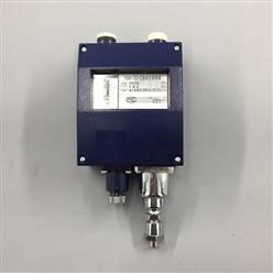 船用压力控制器 型号:YWK-50-C 库号：D348738