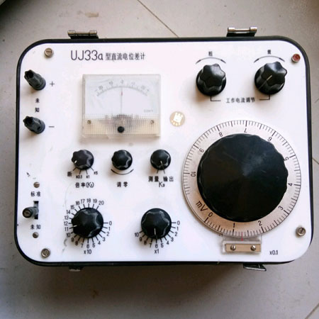 UJ33a/UJ33b携带式直流电位差计