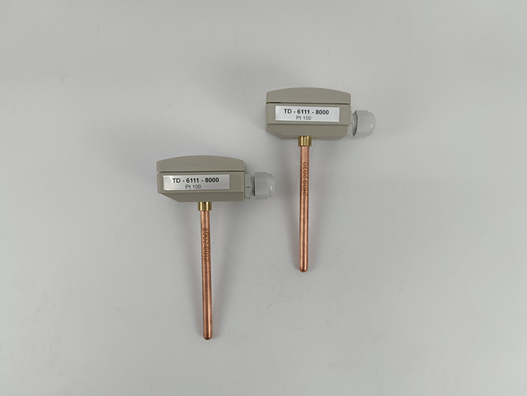 温度传感器 型号:AK877-TD-6111-8000库号：M25708