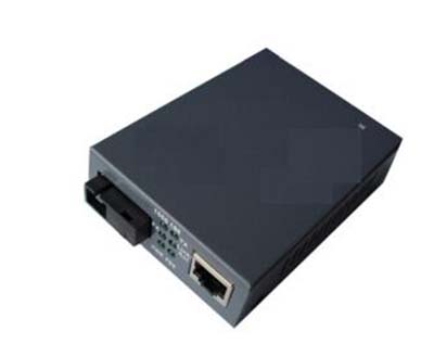 光纤收发器 XE23-YKF2300-SSC-01-40