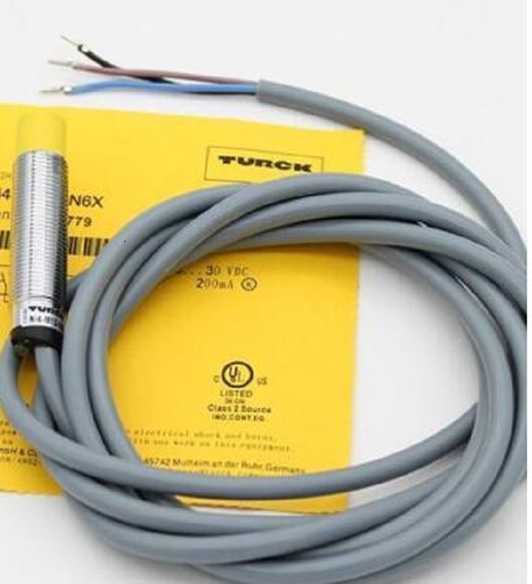 接近开关 型号:HZ64-Bi5-M18-AZ3X库号：M315774