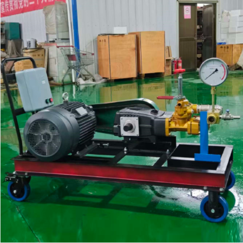电动试压泵 型号:XX71-3D-SY10000/4库号：M403333
