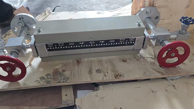 双色液位计型号B49H一4/2一G库号D409042 